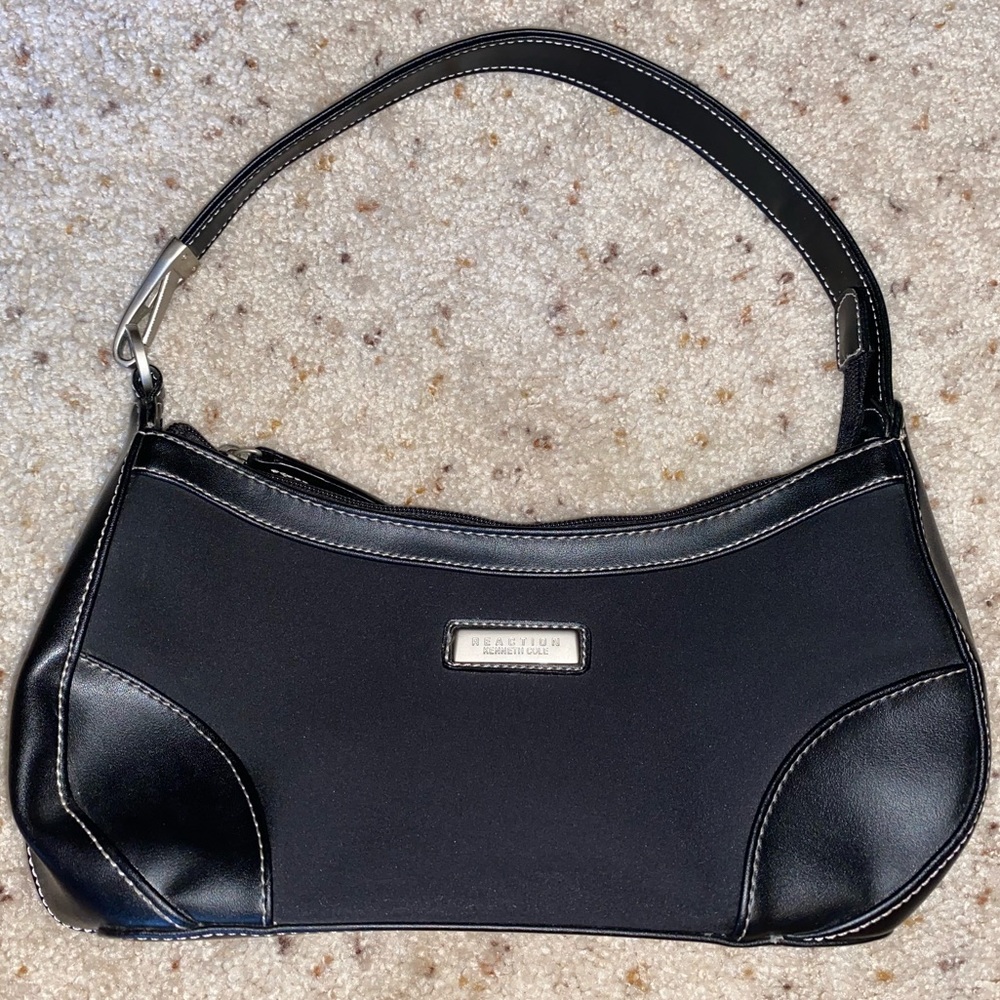 Small 90s y2k Kenneth Cole Purse